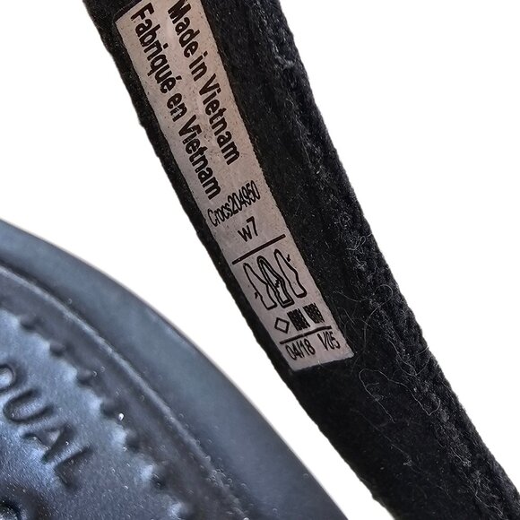 CROCS Womens Leigh ll Ankle Strap Wedge Sandals, Black, Size 7 - Picture 9 of 11